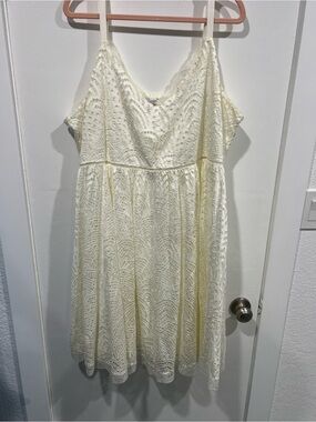 Torrid Cream/White Lace Dress, 4